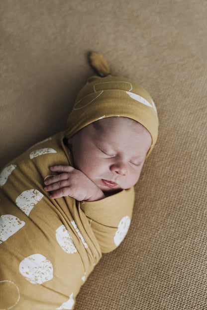 Baby Wraps and Hats - Bloom Maternity Gowns